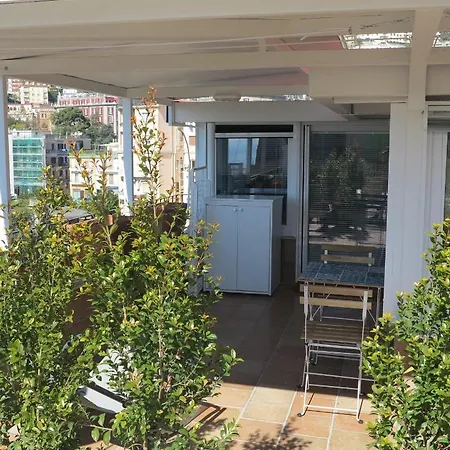 Bonbonniere In Chiaia District Apartamento